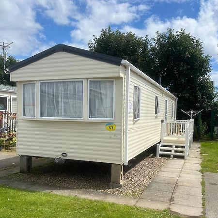 The Luxury Wolds Retreat 6 Berth 3 Bedrooms Beds Made For Arrival Wifi Ingoldmells Bagian luar foto