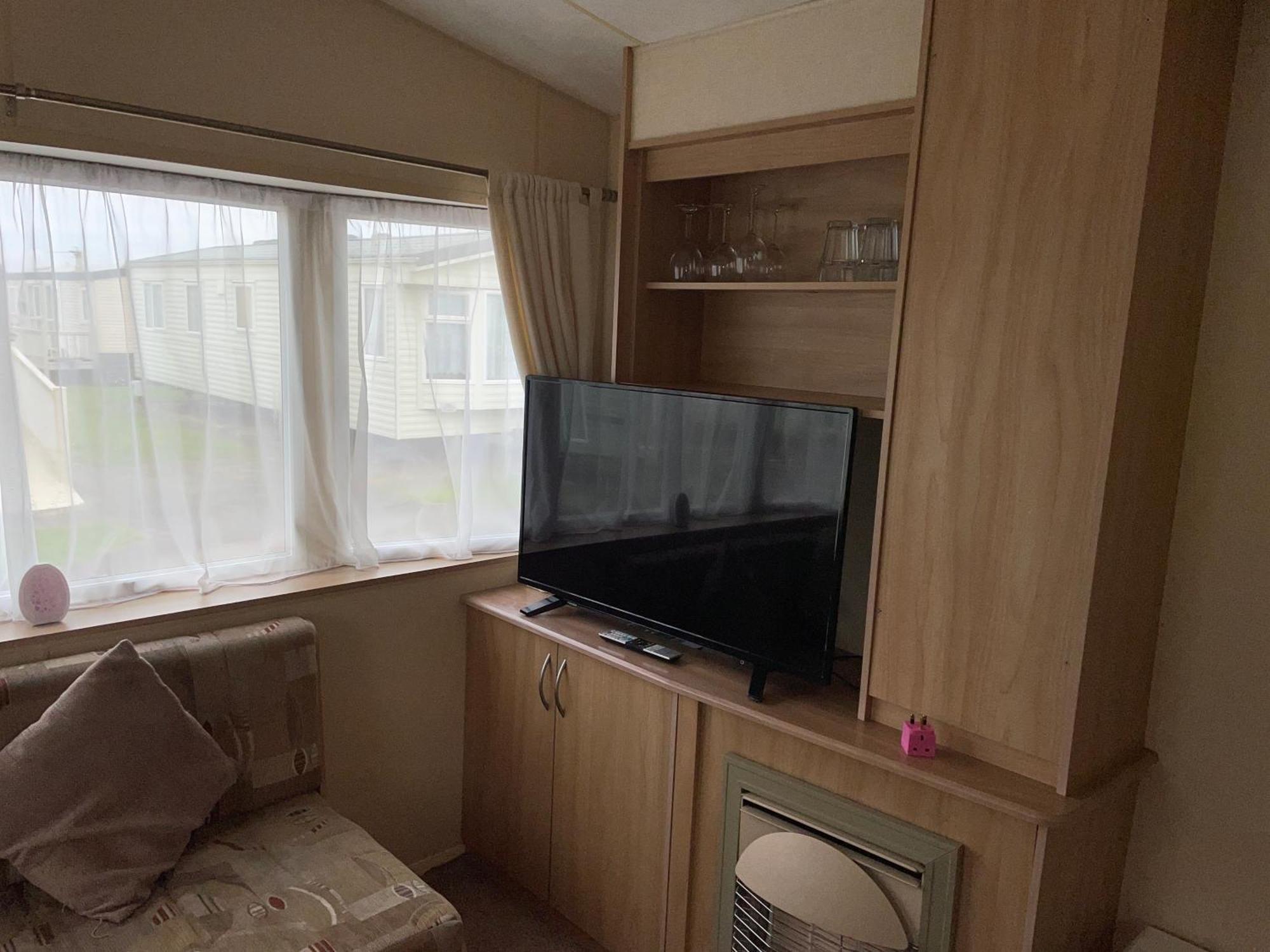 The Luxury Wolds Retreat 6 Berth 3 Bedrooms Beds Made For Arrival Wifi Ingoldmells Bagian luar foto