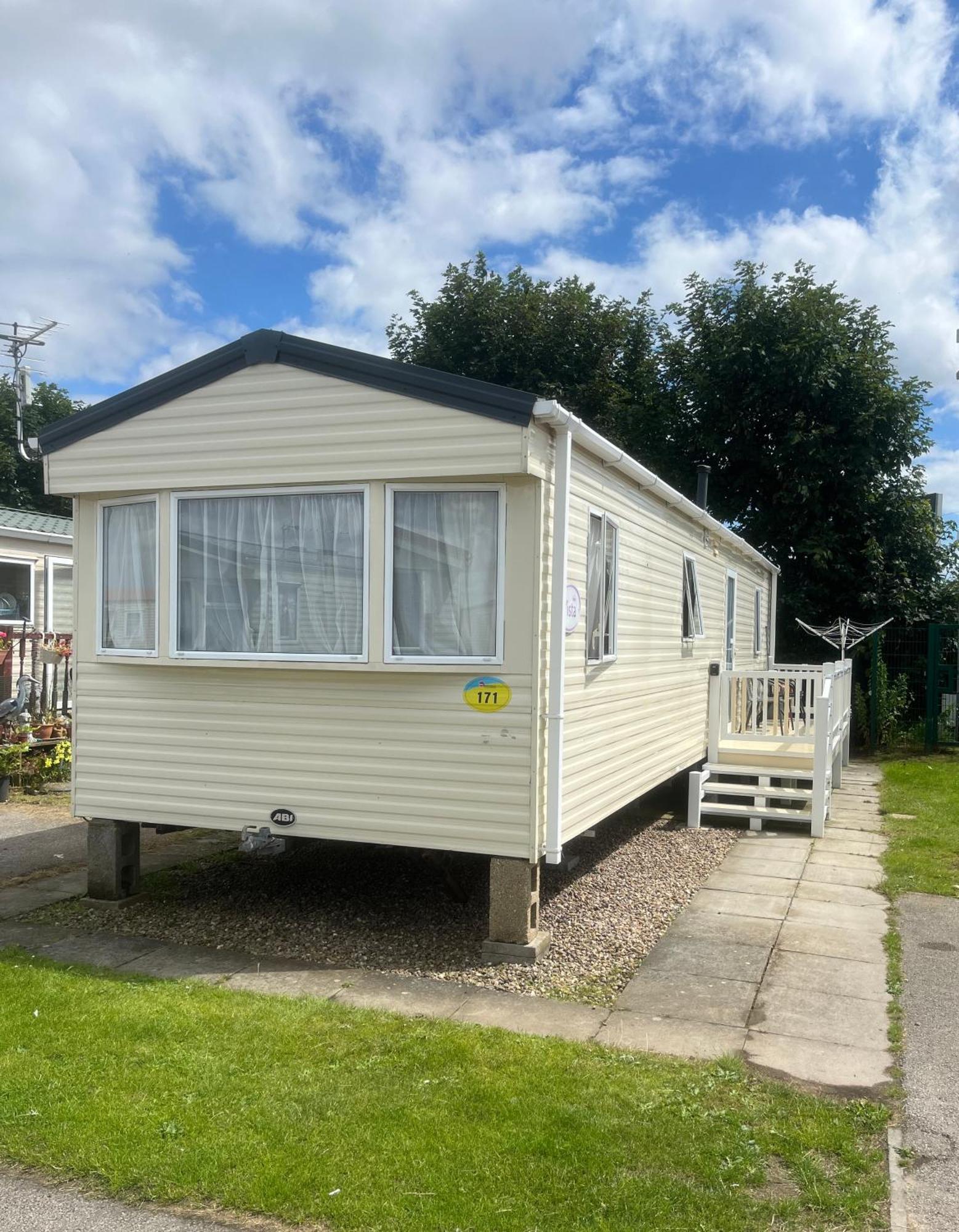 The Luxury Wolds Retreat 6 Berth 3 Bedrooms Beds Made For Arrival Wifi Ingoldmells Bagian luar foto